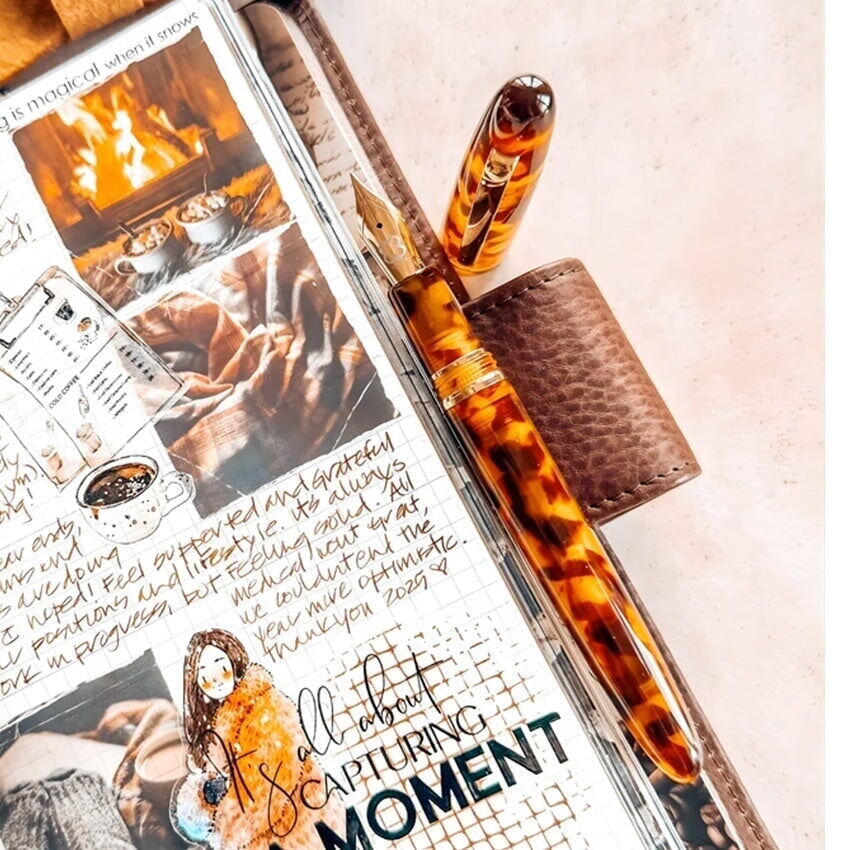 Esterbrook Estie - Amber Tortoise / Gold - Mini Stub Fountain Pen