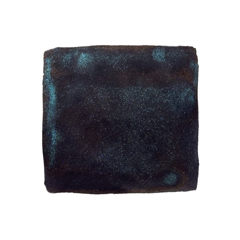 Wearingeul Hades (Shimmer) - 30ml fountain pen ink with a velvety black applicator sponge, known for its unique shimmering effects and literary inspiration.