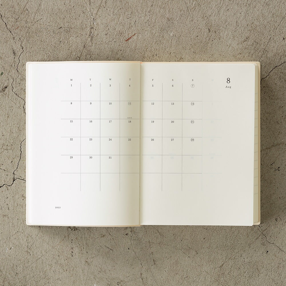 Midori MD 2022 Diary - 1Day 1Page - A5 Notebook