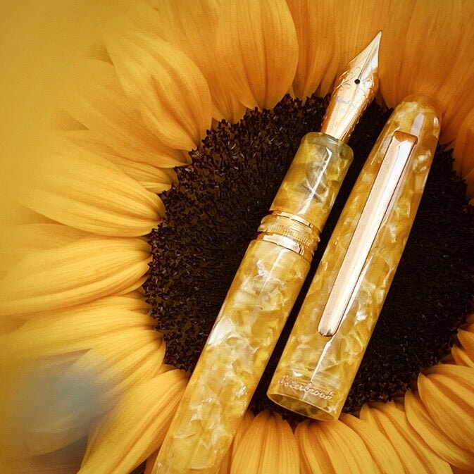 Esterbrook Estie - Sunflower / Gold - Scribe Custom Nib Fountain Pen