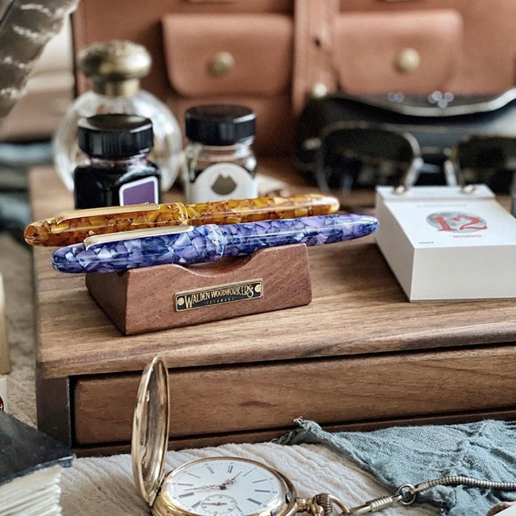 Esterbrook Estie - Honeycomb / Gold - Broad Fountain Pen