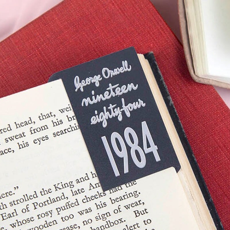 Wearingeul Edge Metal Bookmark World Classic Series (1984) Accessories