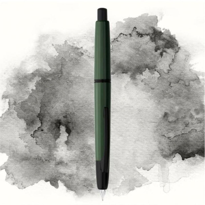 Moonman/Majohn A2 (Army Green / Black Clip) - Extra Fine Fountain Pen