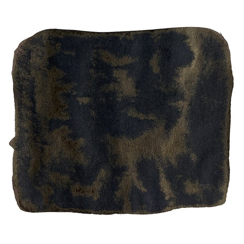 BB Espresso - 2ml: A small, plush-textured black washcloth-like fabric, representing Bungubox's meticulous focus on writing pleasures and specialty fountain pen accessories.