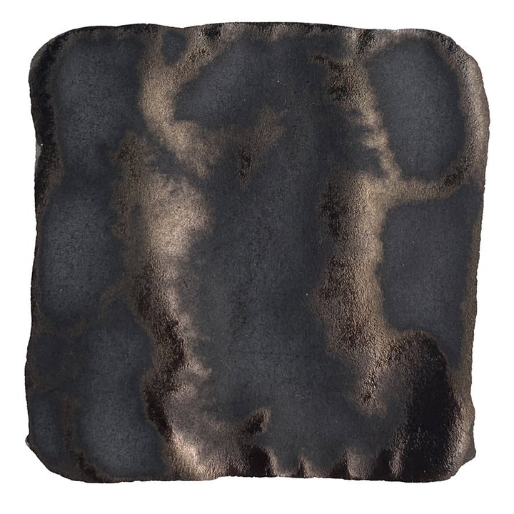 Hun (Black) - 18ml ink by 3Oysters, featuring a deep black swatch with bronze-gold metallic sheen, showcases dye-based vibrancy and creative inspiration.