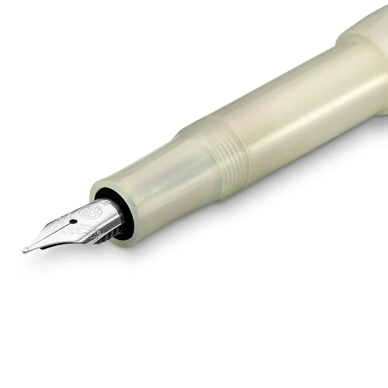 Lunar Sport Fountain Pen - Light Green (Fine)