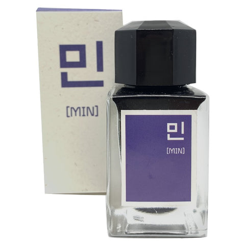 Min (Cobalt) - 18ml fountain-pen ink by 3Oysters, features a square glass bottle with a black cap, and a purple label, accompanied by a matching box.