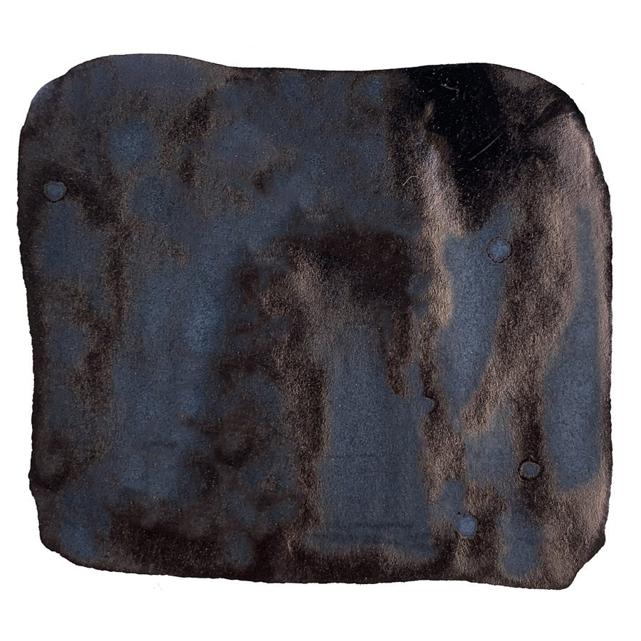 No. 01 Nurebairo - 40ml: Black faux-fur fabric square with four metal snap-studs, resembling a detachable liner or cover.