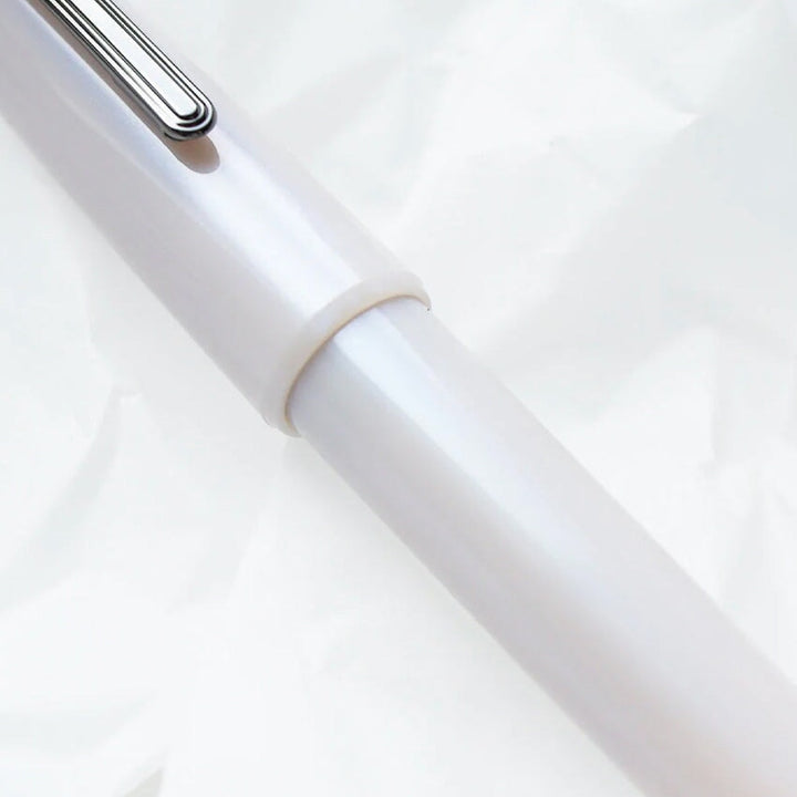 TAG Stationery Usugumo Professional Gear Fountain Pen - Music Nib Fountain Pen