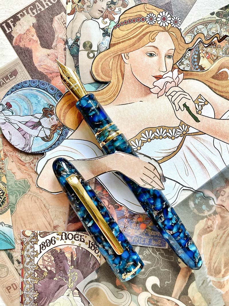 Esterbrook Estie - Nouveau Blue / Gold - Broad Fountain Pen