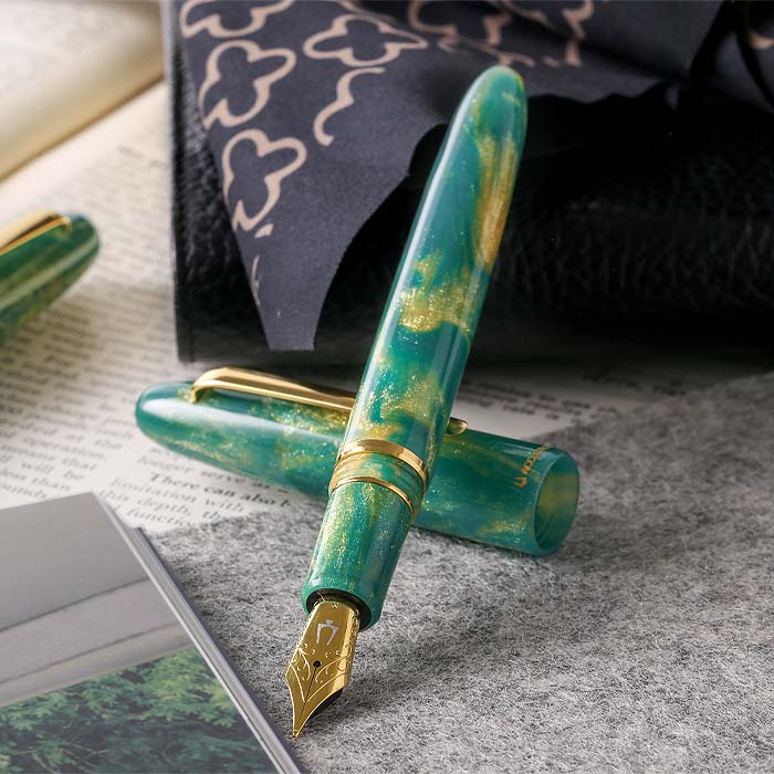 Esterbrook Estie - Accutron Diamond Cast - Medium Fountain Pen